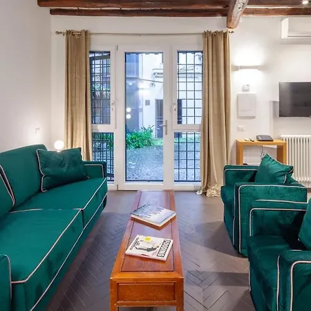 Casa Annamaria Al Pantheon רומא